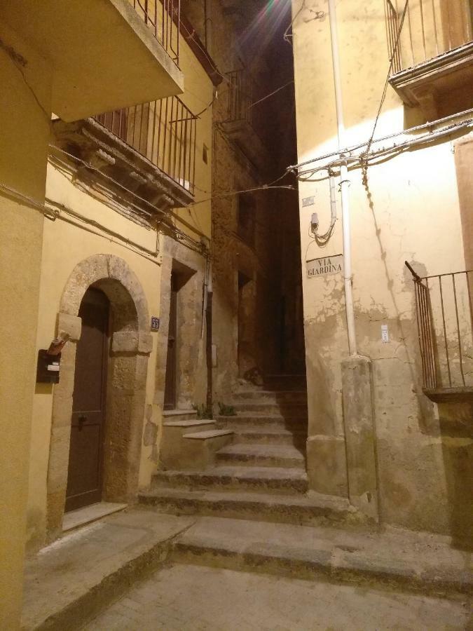 Apartamento La Casa Di Bianca Caltagirone Exterior foto