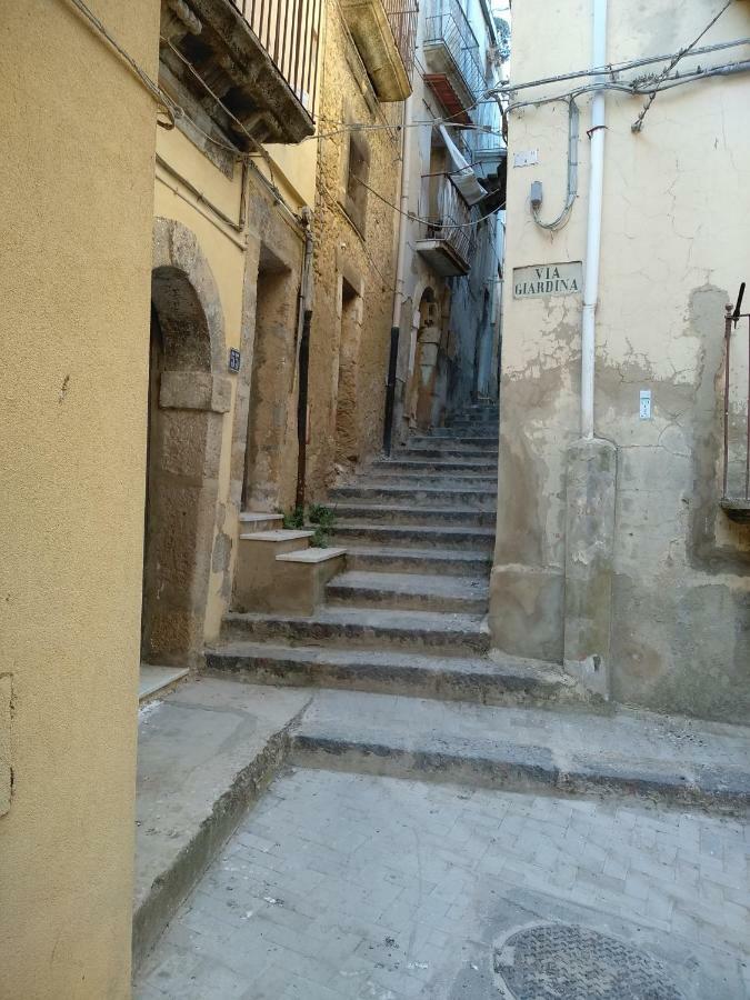 Apartamento La Casa Di Bianca Caltagirone Exterior foto