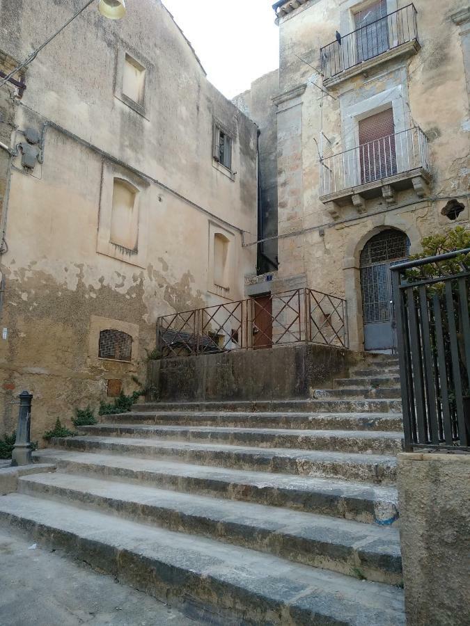 Apartamento La Casa Di Bianca Caltagirone Exterior foto